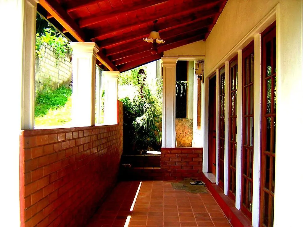 Jasmine Villa Homestay Κάντι 0*,