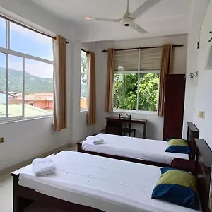 Penzion Smile Hub -youth Hostel-, Kandy